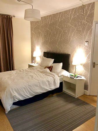 central london rooms prices lodging reviews england