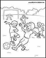 Coloring Soccer Pages Sports Kids Football Playing Game Color Girl Printable Print Sheets Teamwork Play Drawing Coloringhome Activities Sport Colour sketch template