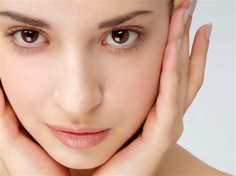memutihkan kulit wajah secara alami tips  info kesehatan