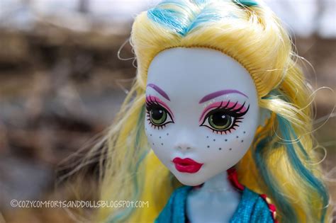 Cozy Comforts And Dolls Monster High Ghoul S Night Out