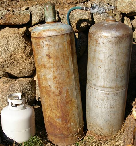 filepropane tanks largejpg wikimedia commons