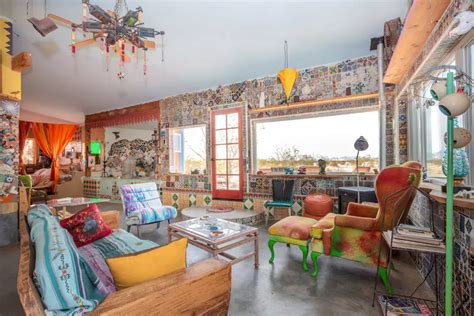 Checking In The Most Unique Airbnb Picks Of The Week