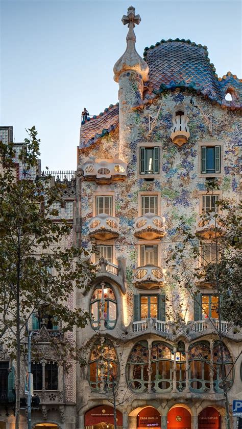 casa batllo gaudi house museum barcelona spain backiee