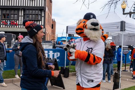 detroit tigers fans celebrate opening day   detroit