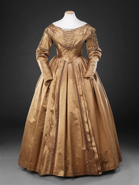 dress early 1840s victorian era fashion victorian fashion day dresses