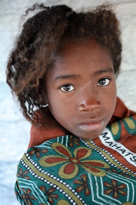 Belle Fille Madagascar — Photo éditoriale © Dtemps 125784070