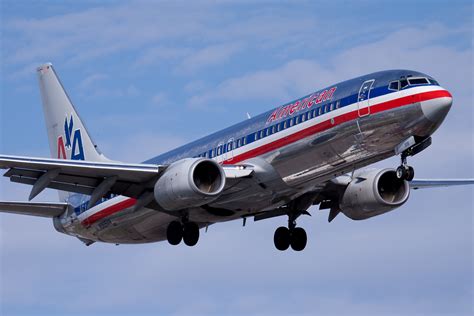 pilotjobs american airlines group announces profit   billion