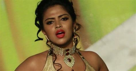 amala paul hot navel and cleavage show photos from siima