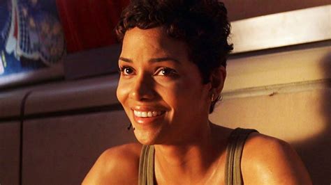 the james bond stunt that nearly beat halle berry during die another day