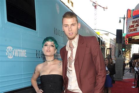 machine gun kelly insists he hooked up with halsey