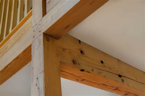 post  beam  timber frame structures  difference