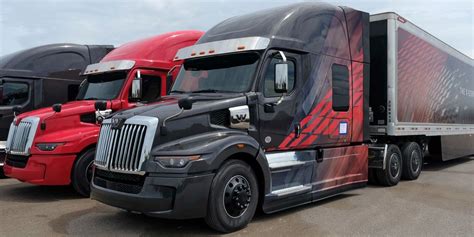 western star    equipment trucking info