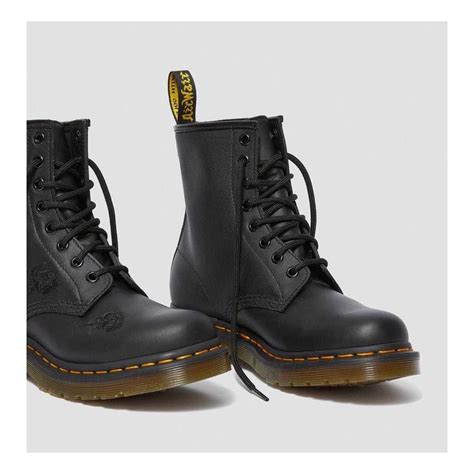 dr martens  vonda mono black softy  suffern