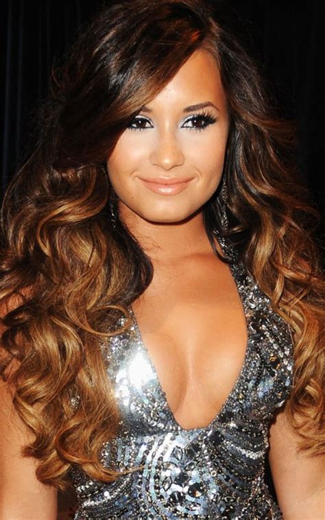 Celebrities Of 2012 Demi Lovato Hot Body
