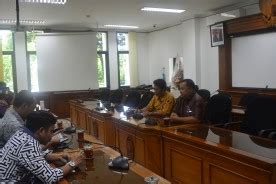 sekretariat dewan dprd kota yogyakarta penerapan kode etik perlu