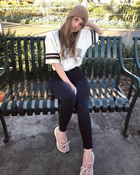 41 Sexy Pokimane Feet Pictures Will Make You Go Crazy For
