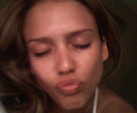 Sexiest Women Jessica Alba And Mila Kunis Hacked And