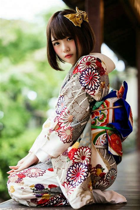 kimono japanese traditional dress beautiful japanese women japanese