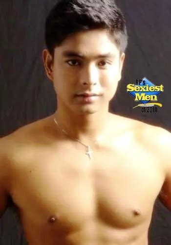 coco martin is voted sexiest man in the philippines for 2012 starmometer