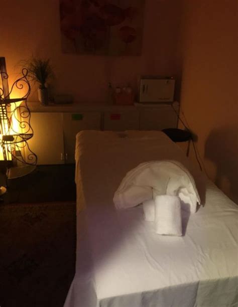 gold dragon spa contacts location  reviews zarimassage