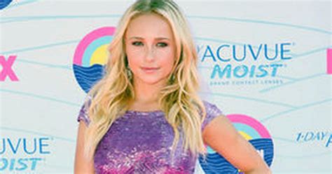 Hayden Panettiere’s Tickled Pink Daily Star