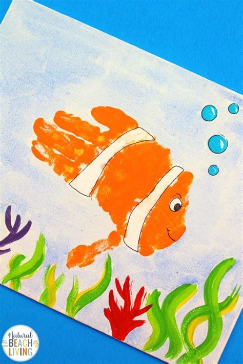 handprint fish crafts  preschoolers easy   sea activities