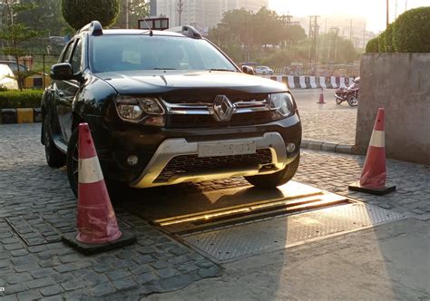 unique  vehicle scanning system uvss  represented  france  glocal robotics