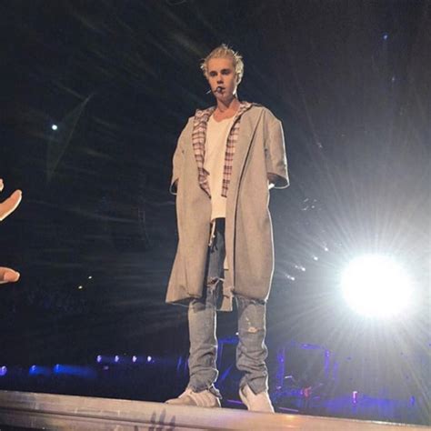 [photos] justin bieber s tour pics — see the hottest