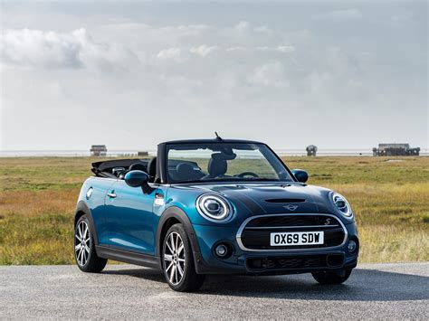 mini cooper convertible sidewalk edition launched priced  rs  lakhs zigwheels