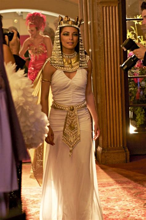 More Chic Halloween Costume Inspirations Egyptian