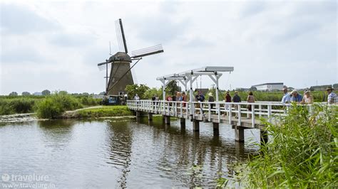 kinderdijk  day trip  amsterdam travelure