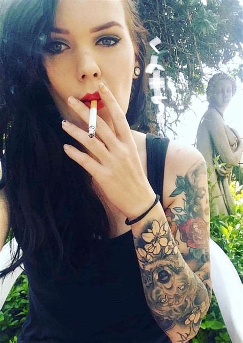 pin on hottest girl world sexy smokers