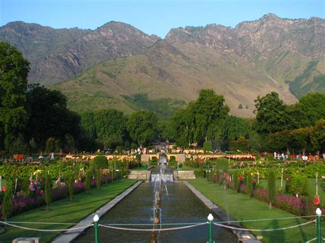 fileindia srinagar  nishat bagh mughal gardensjpg wikipedia