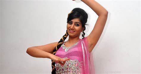 beauty of actress beauty model shamili agarwal hot armpits show