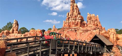 magic kingdom fastpass rides theme park