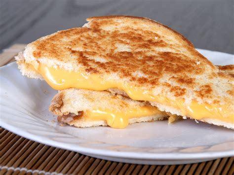 making  grilled cheese  mayonnaise business