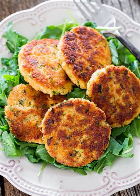 easy crab cakes  succulent pan fried crab cakes  fast easy