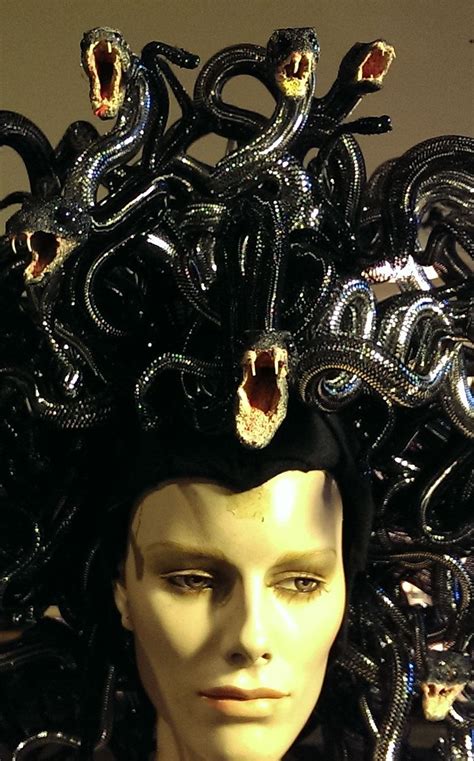 contest winning medusa hallowen costume by angie hill deadspider look