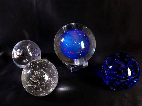 diverse glazen bollen verkocht kunstveilingbe