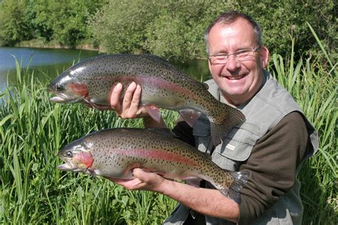 duncan charmans world  angling casting  fly avington trout fishery