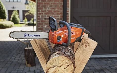 Husqvarna 120i Chainsaw Review 2022 A Battery Powered Husky