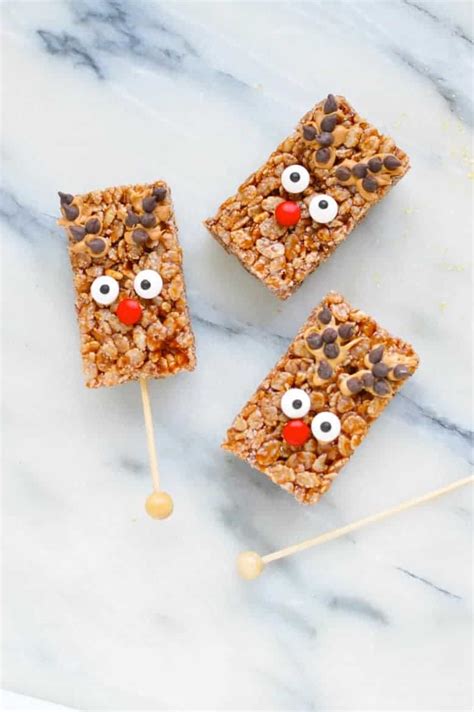 perfect   holidays quick  easy   reindeer treat recipe