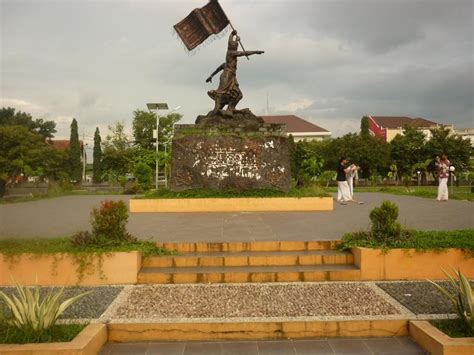 alun alun kota tasikmalaya kota indonesia jalan