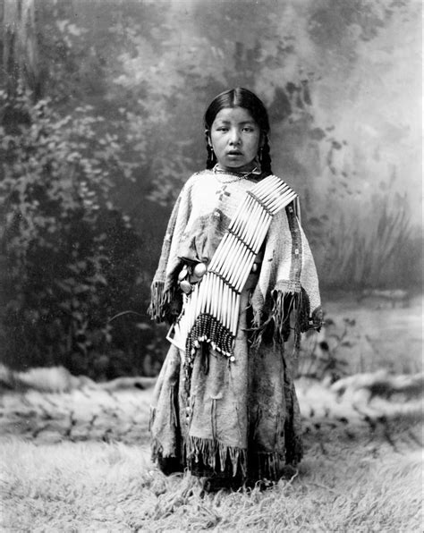 Her Know [american] Indian Girl Possibly Dakota Sioux Full Length