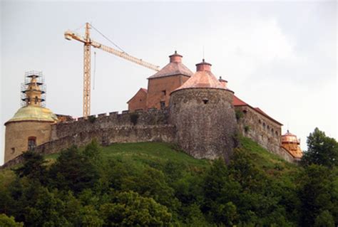 pictures  krasna horka castle reconstruction published spectatorsmesk
