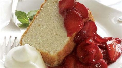 angel food cake with strawberries and whipped cream recipe food angel food cake cake recipes