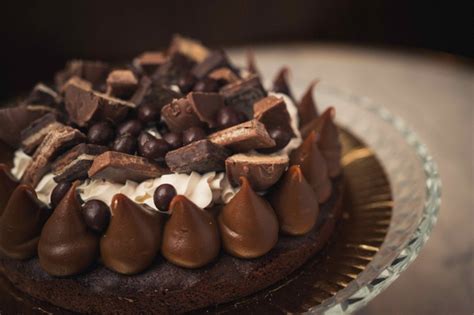 Gros Plan D Un Délicieux Gâteau Au Chocolat Sur Une Plaque