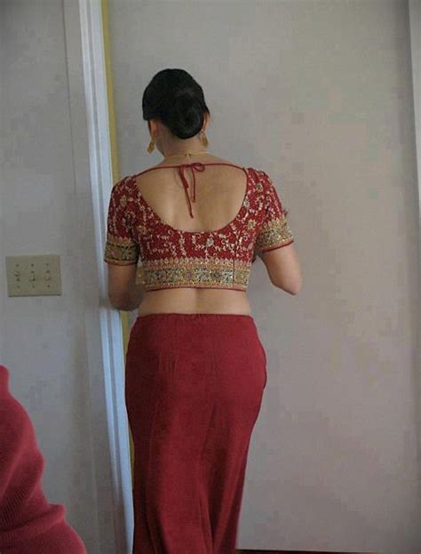 Aunty In Hot Dress And How To Pick 24 Dressi