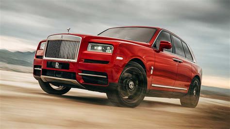 rolls royce cullinan suv   fighting motoring