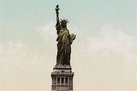 The True Color Of The Statue Of Liberty And It Isn T